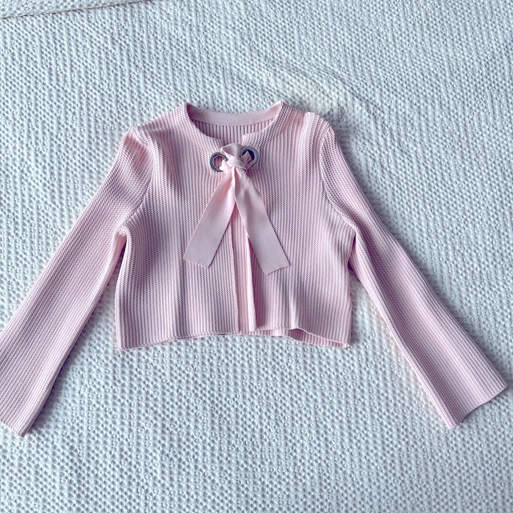 Beautiful knit sweater 💗